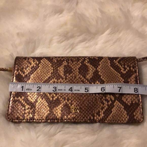 NWOT RZ Gold & Brown Animal Print Crossbody Wallet Gold Accents - Picture 7 of 9